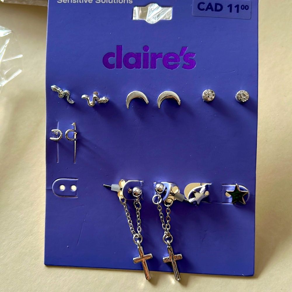 Set of earrings studs different shapes